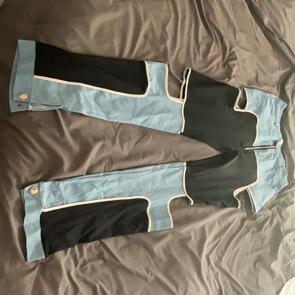 Next level fashion jeans .